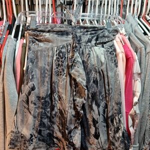 😸 3 For $25 Express Black and Gray Animal Print Halter Top